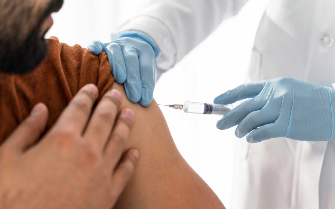 Vacuna COVID19: Los trabajadores de la farmacia ¿tienen permiso retribuido para vacunarse? ¿Y lo efectos secundarios, se considera baja por IT?
